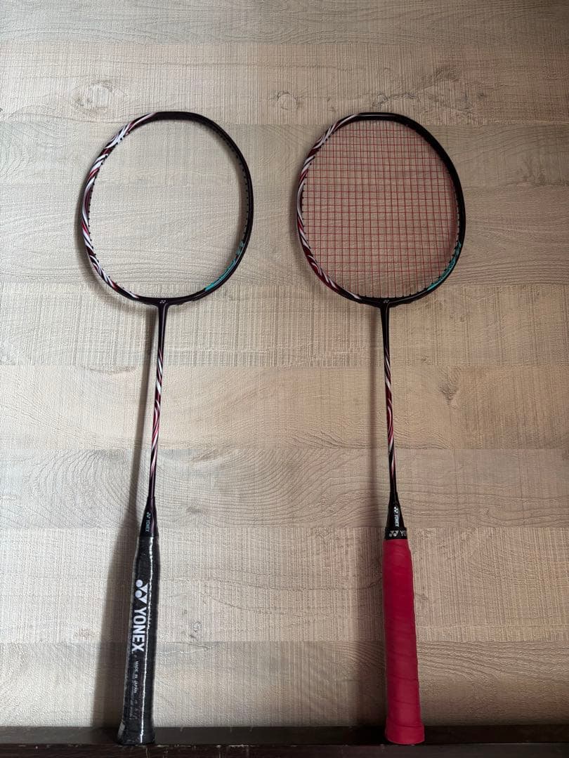 YONEX アストロクス100zzクレナイ バドミントンラケット 3UG5 2本