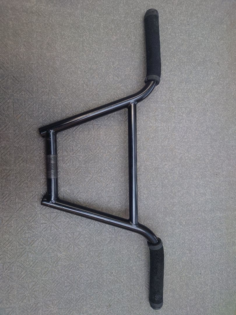 Cult Begin Cuatro 4pc Bar　9.4インチ　BMXバー