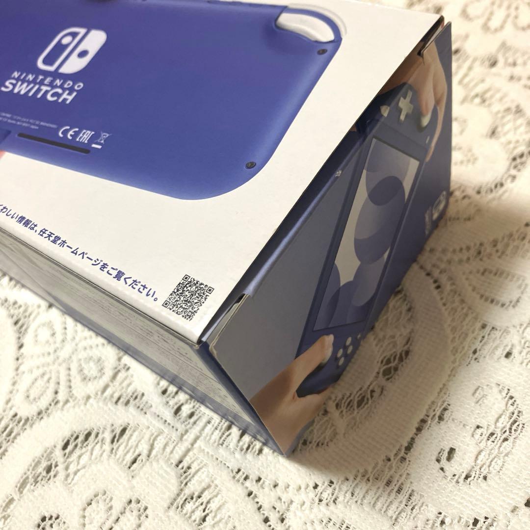 じ*ん様 【美品】SwitchLite 本体 公式キャリングケース付き