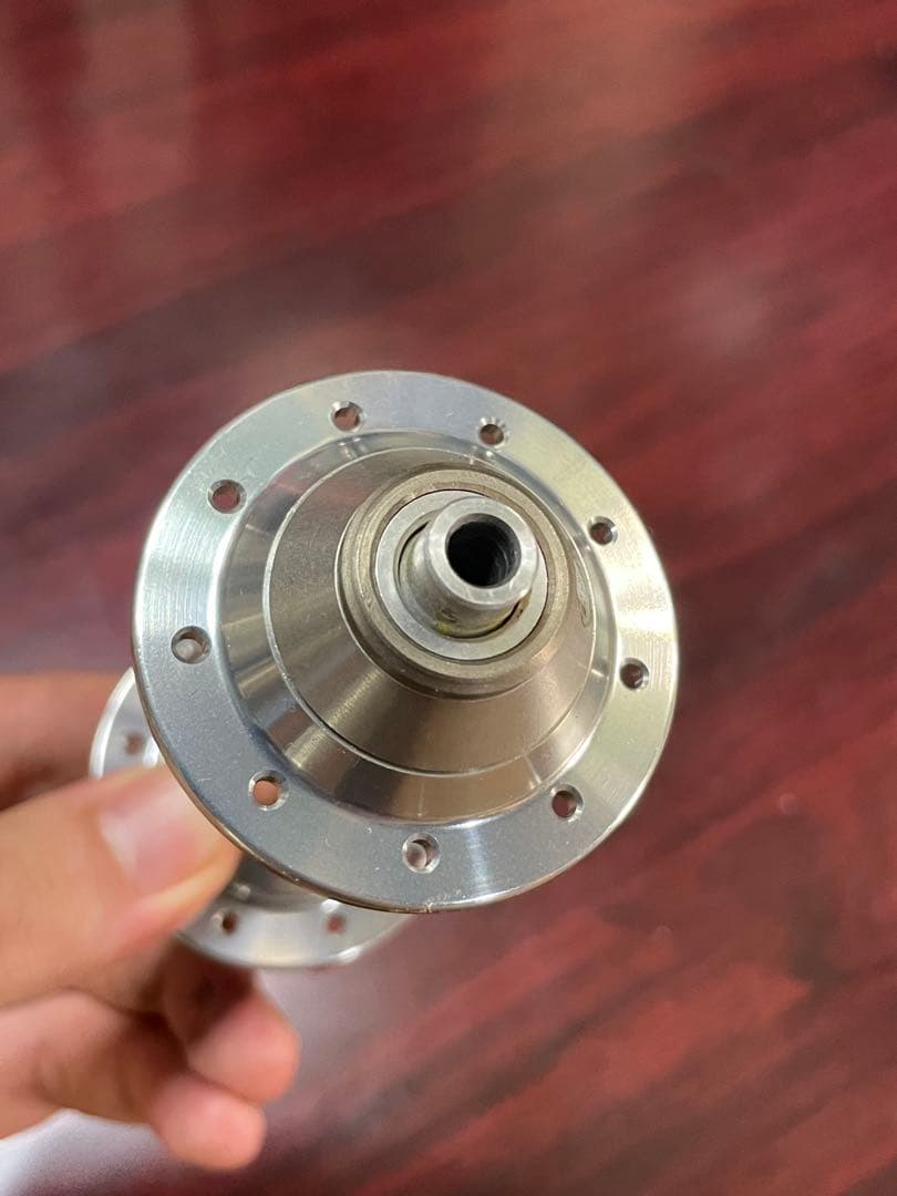 DT Hügi Swissフロントハブ　18h