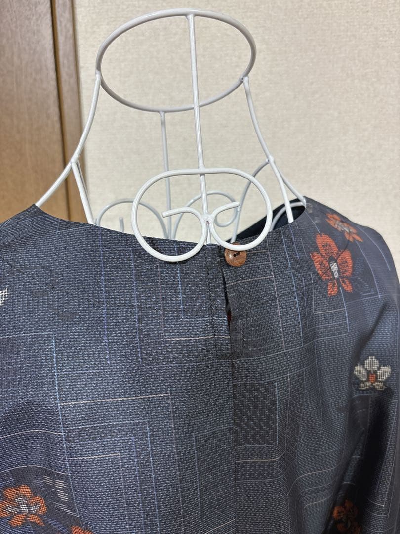 着物リメイク　大島紬　サイドリボン付き　タックワンピース