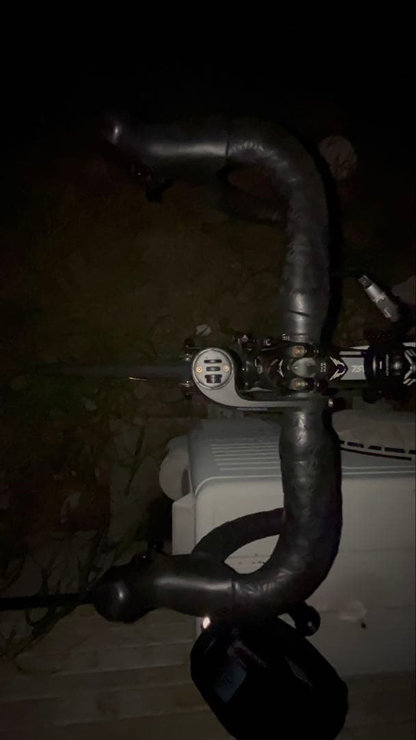 FELT カーボン製 ブラック ロードバイク 700C