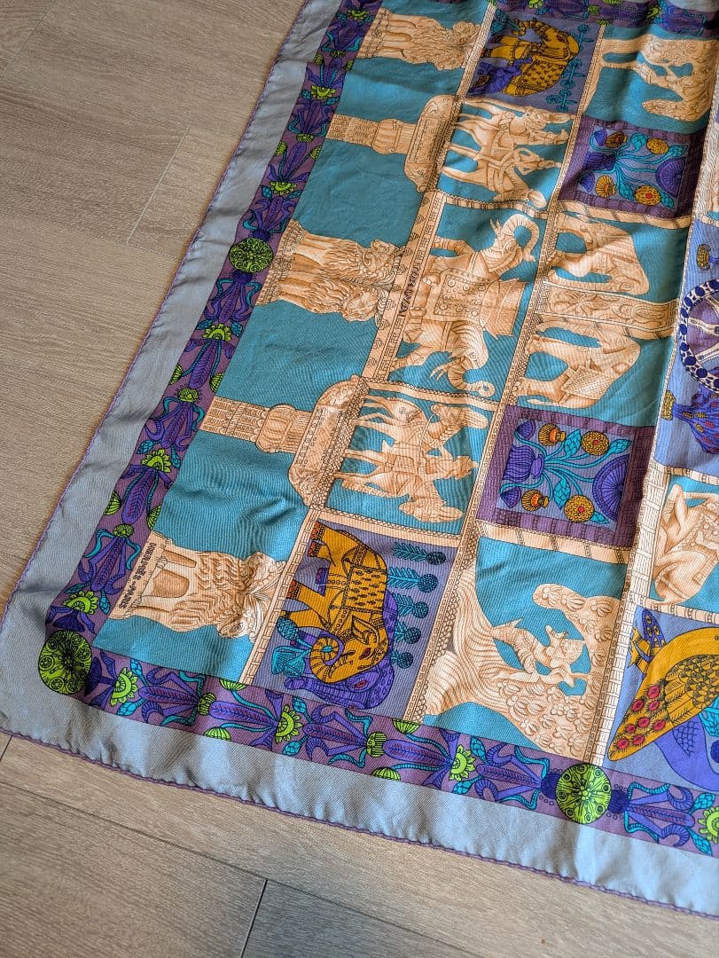 Hermes　カレ　 90cm　スカーフ