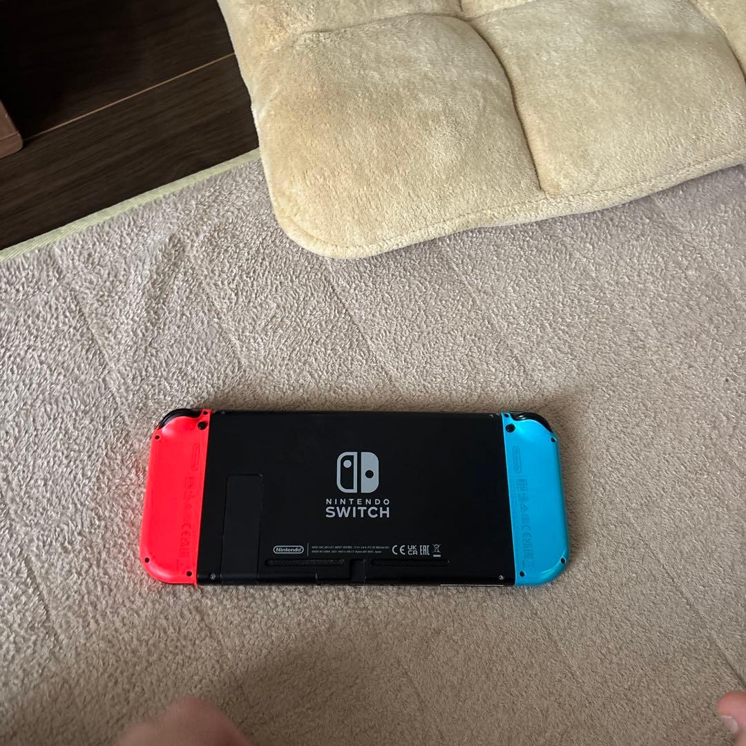 o*i様 任天堂Switch 本体　赤青　箱無し