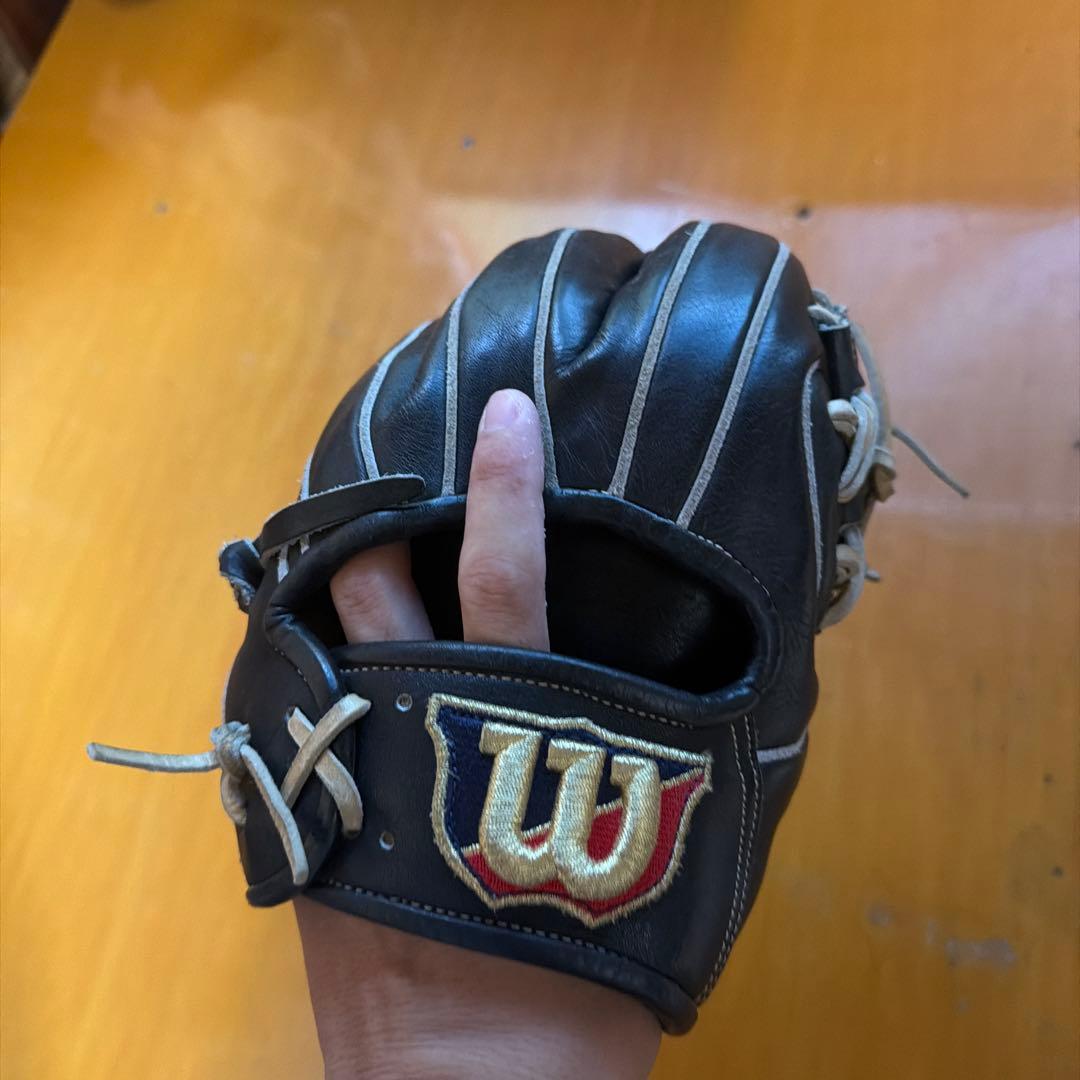 Wilson 軟式グローブ 黒 小指2本 BasicLab つぐ使えます