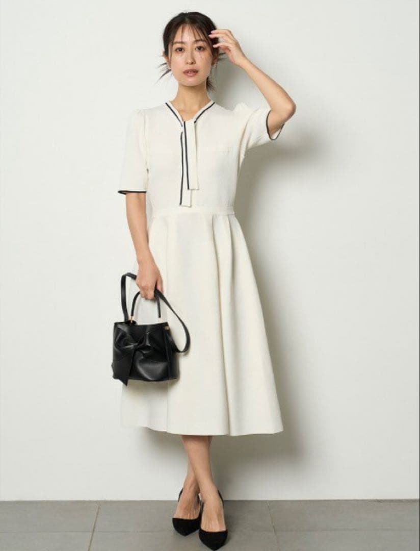 【新品未使用】CELFORDセルフォード♪ボウタイニットワンピース IVR 36