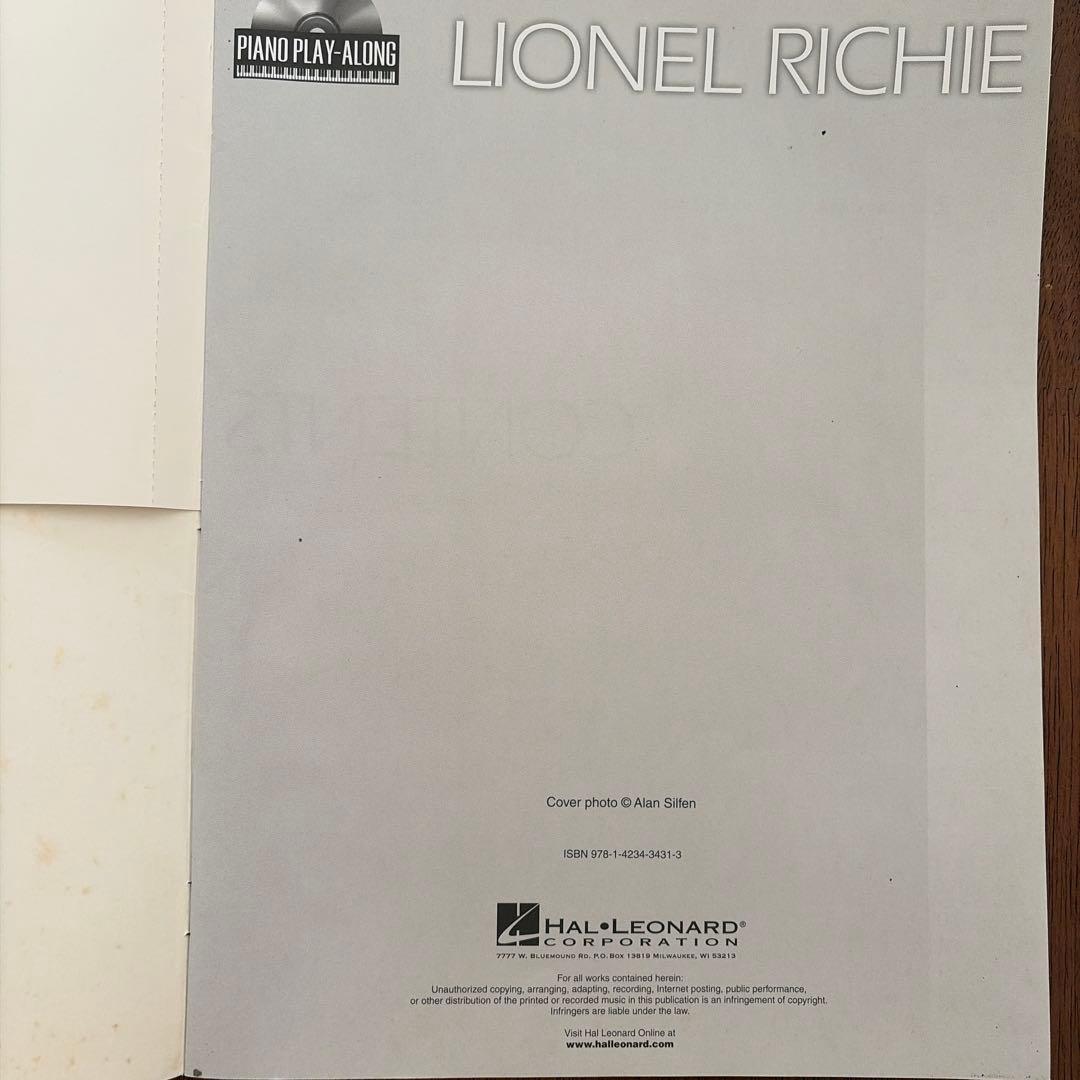 ライオネル・リッチー楽譜全8曲(CD付)
