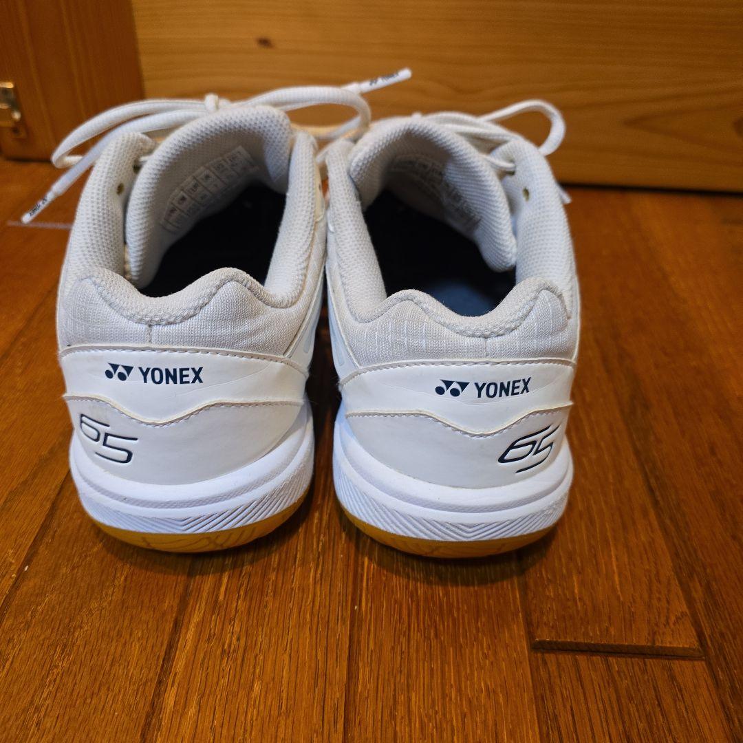 YONEX　パワークッション65Zワイド. SHB65Z4W
