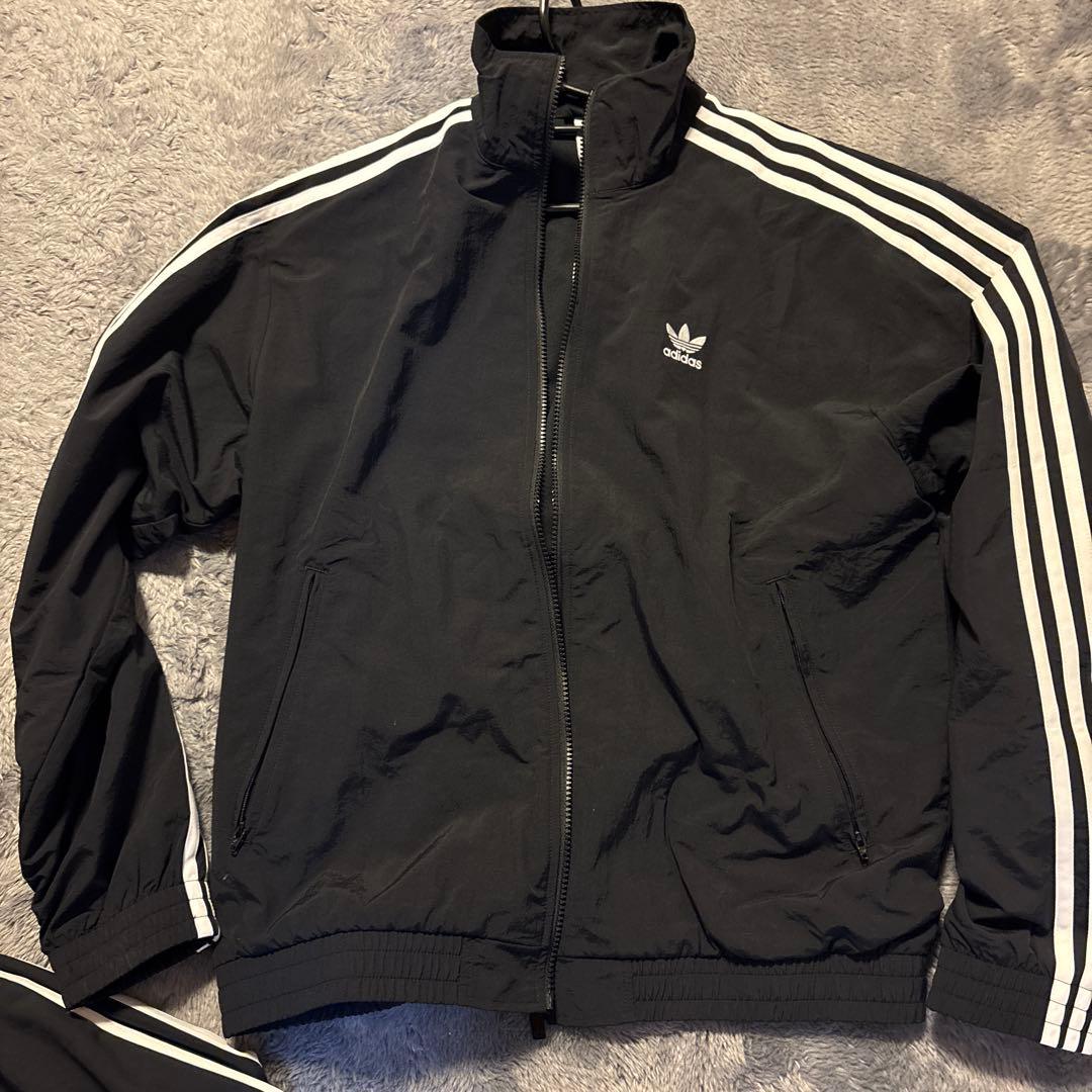 adidas 上下セットアップ ブラック Ｌサイズ　 3日間限定値下中❗️