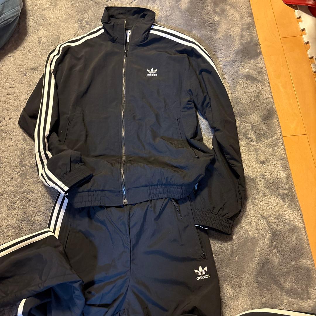 adidas 上下セットアップ ブラック Ｌサイズ　 3日間限定値下中❗️