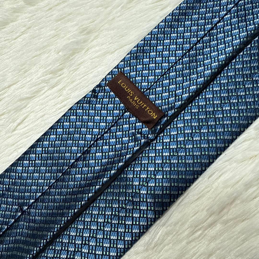 【未使用級】LOUIS VUITTON ネクタイ　高級シルク　ロゴ文字