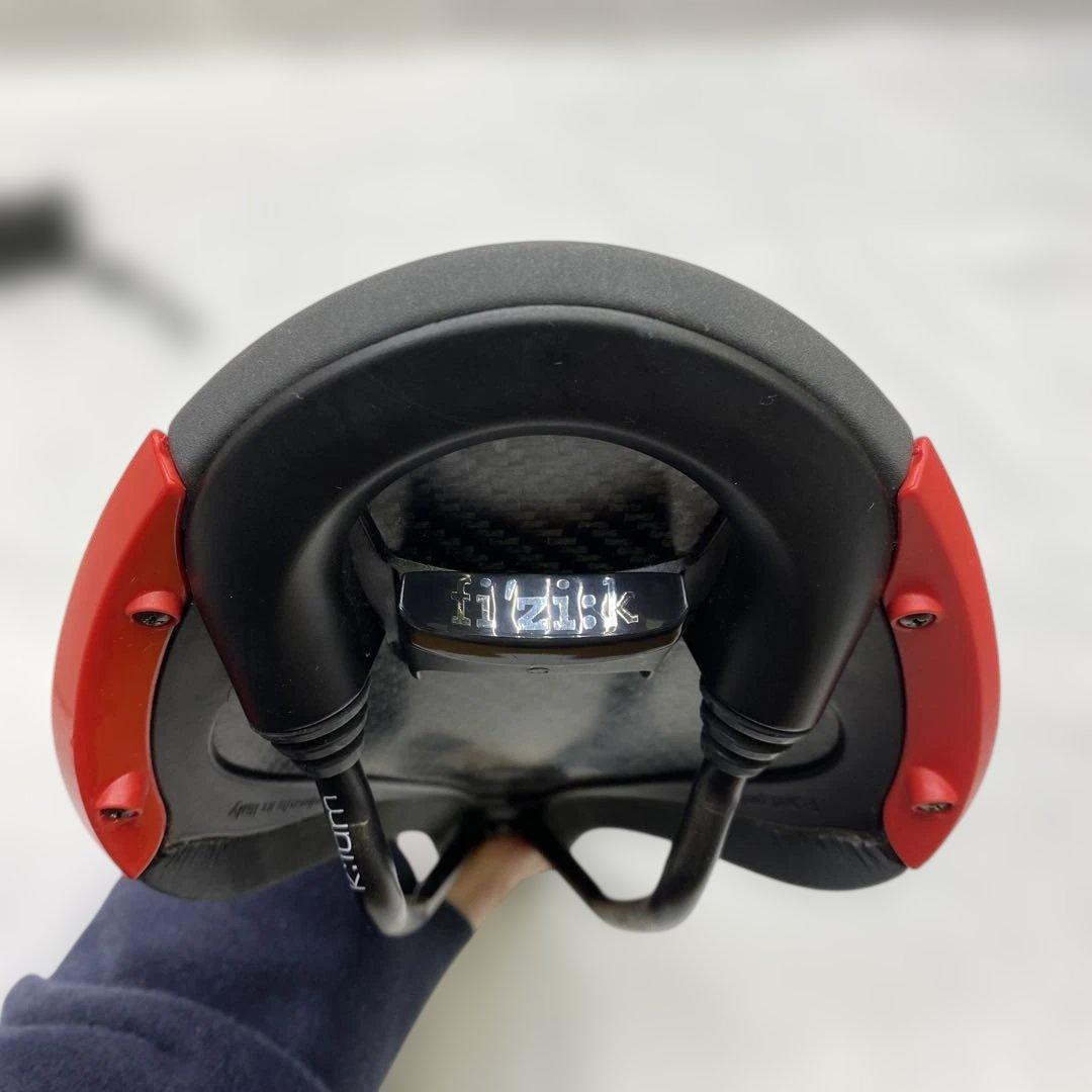 フィジーク サドル ALIANTE R3 アリアンテ Regular おまけつき