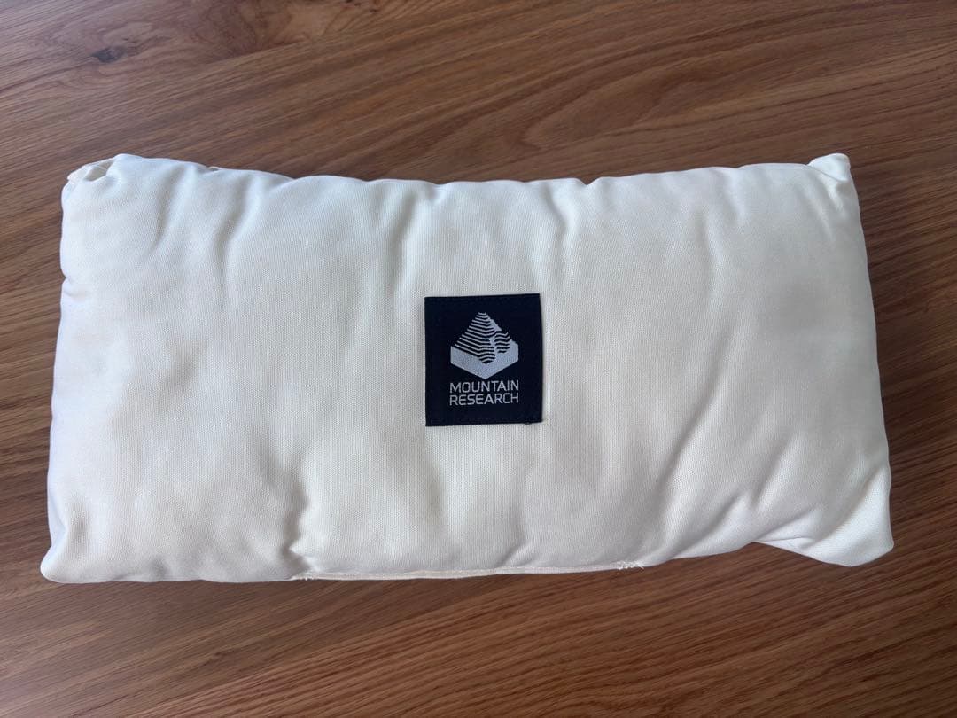 アウトドア寝具 Mountain Research HOLIDAY Pad1/2