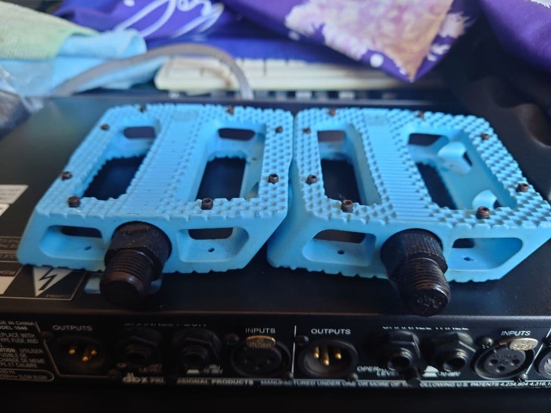 Shadow Nostra Pedals BMX ペダル 金属