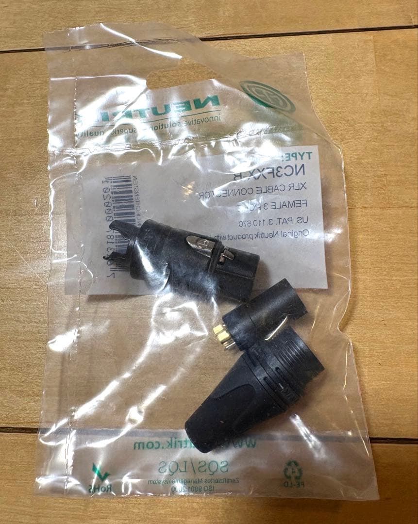 ノイトリック(NEUTRIK)社製 3ピンＸＬＲコネクタ 20個　新品