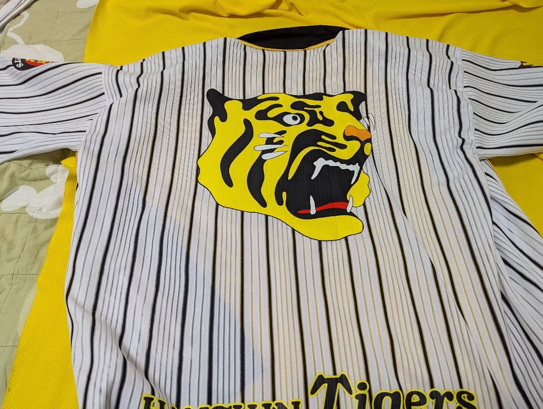 阪神タイガース２００３年優勝記念ＤＶＤ6枚組＋ハッピ