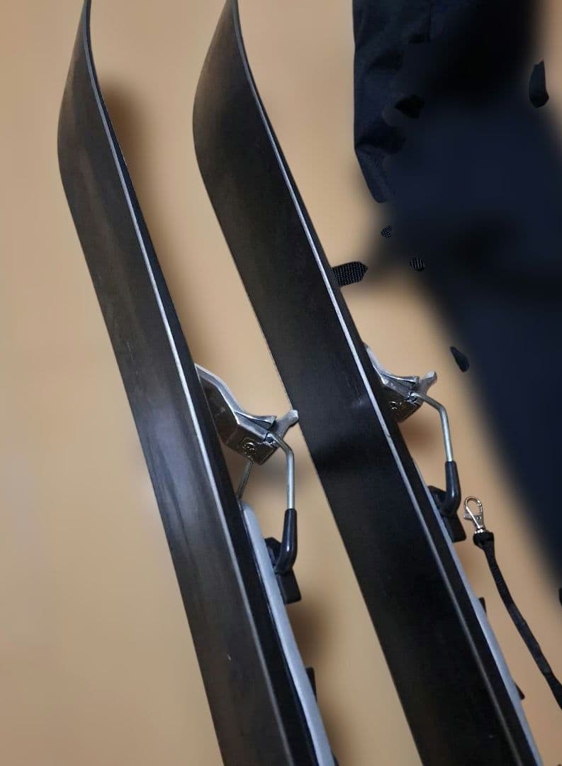 ロシニョール　名作ショートスキー、ファンスキー板　(ケース付)