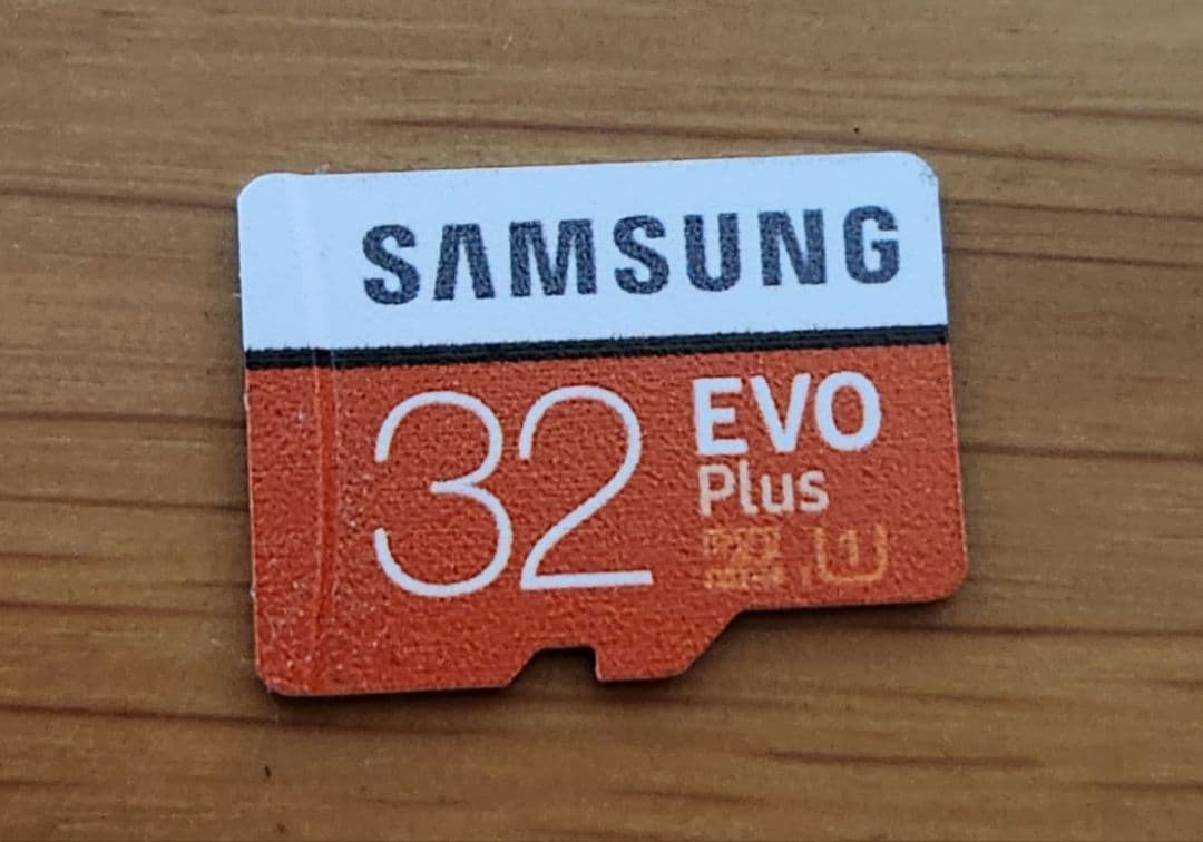 Nintendo Switch Lite イエロー microSDカード付き