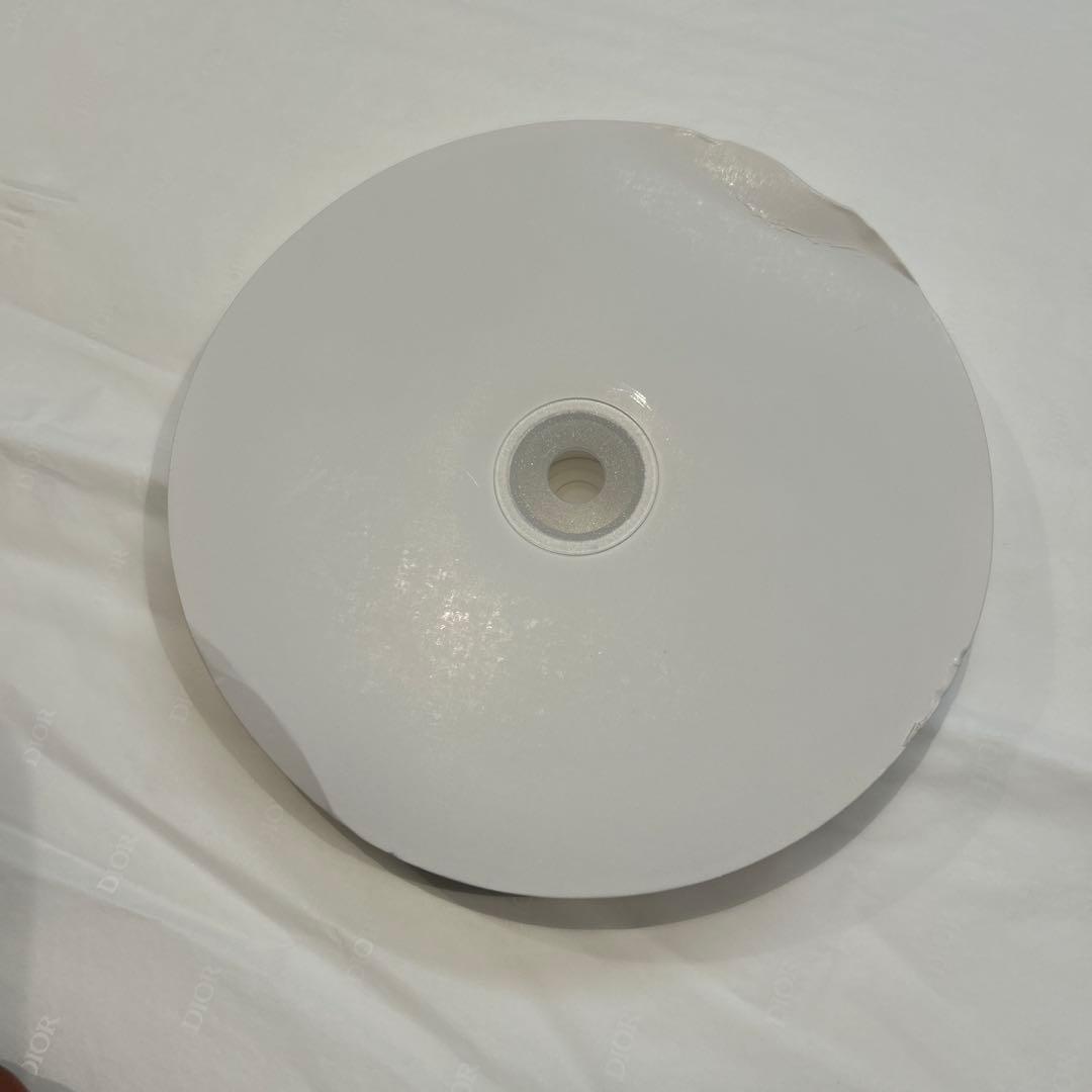 正規品　ディオール　ラッピング　リボン　白にゴールドロゴ　2023年母の日限定