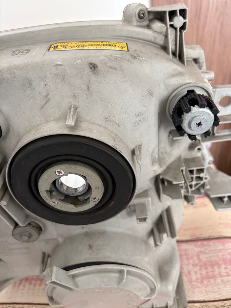 トヨタ純正ヘッドライト 左右セット　中古