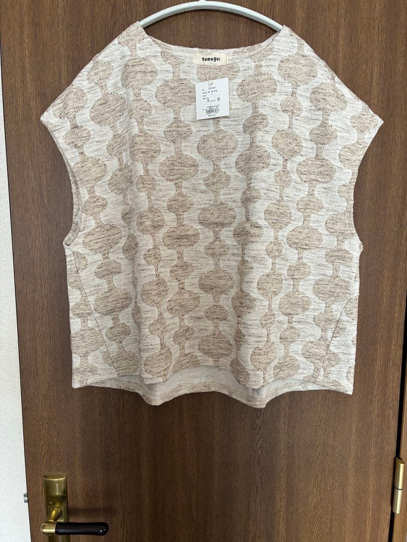 新品　ツムグ　tumugu スラブジャガード　ベスト　BEIGE杢