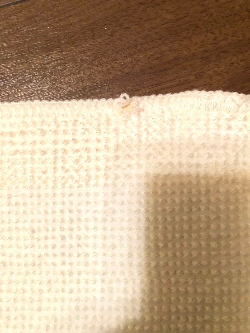 【新品】玄関&バス☆ロゴ入りラグマット(白×黒)