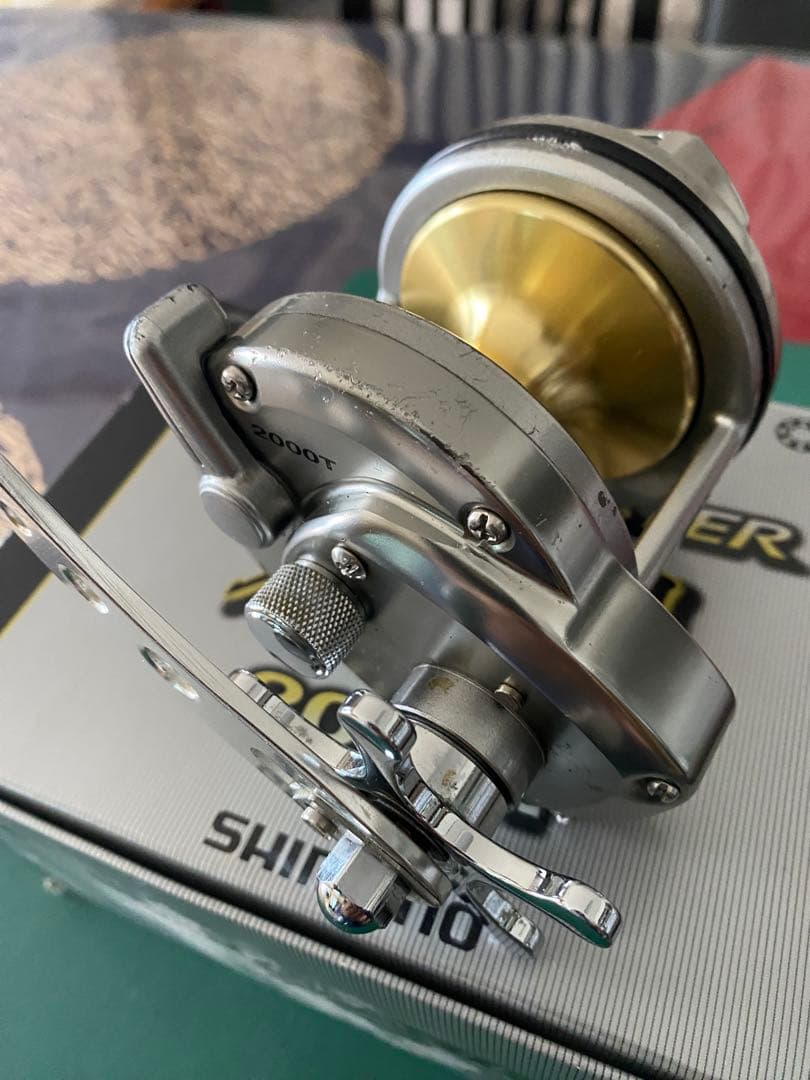 石鯛リール SHIMANO SPEEDMASTER 2000T リール