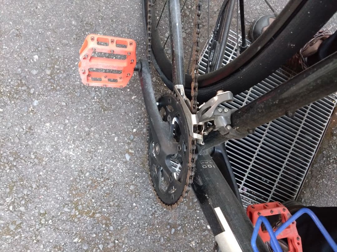 ブラック ロードバイク 多段ギア