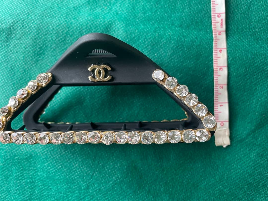 CHANEL ノベルティ　ヘアクリップ　ヘアアクセサリー　髪留め