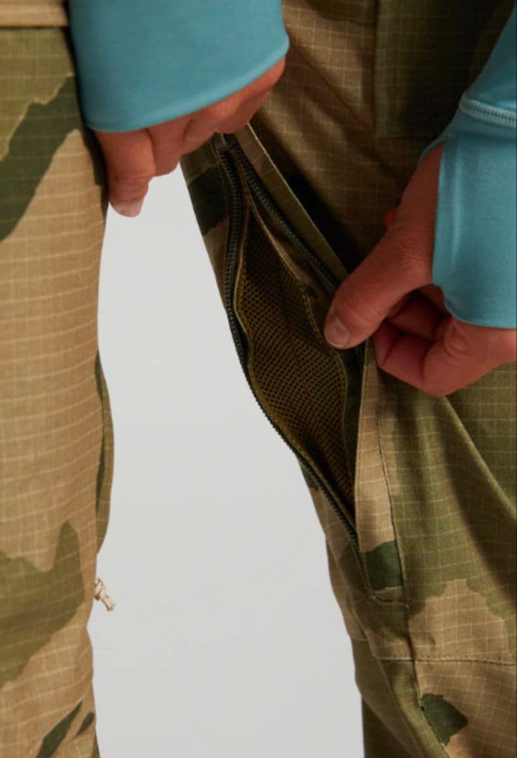 BURTON カモフラージュオーバーオール レディース