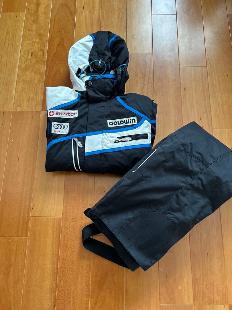 スウェーデン代表モデル★ GOLDWIN サイドフルオープン スキーウェア140