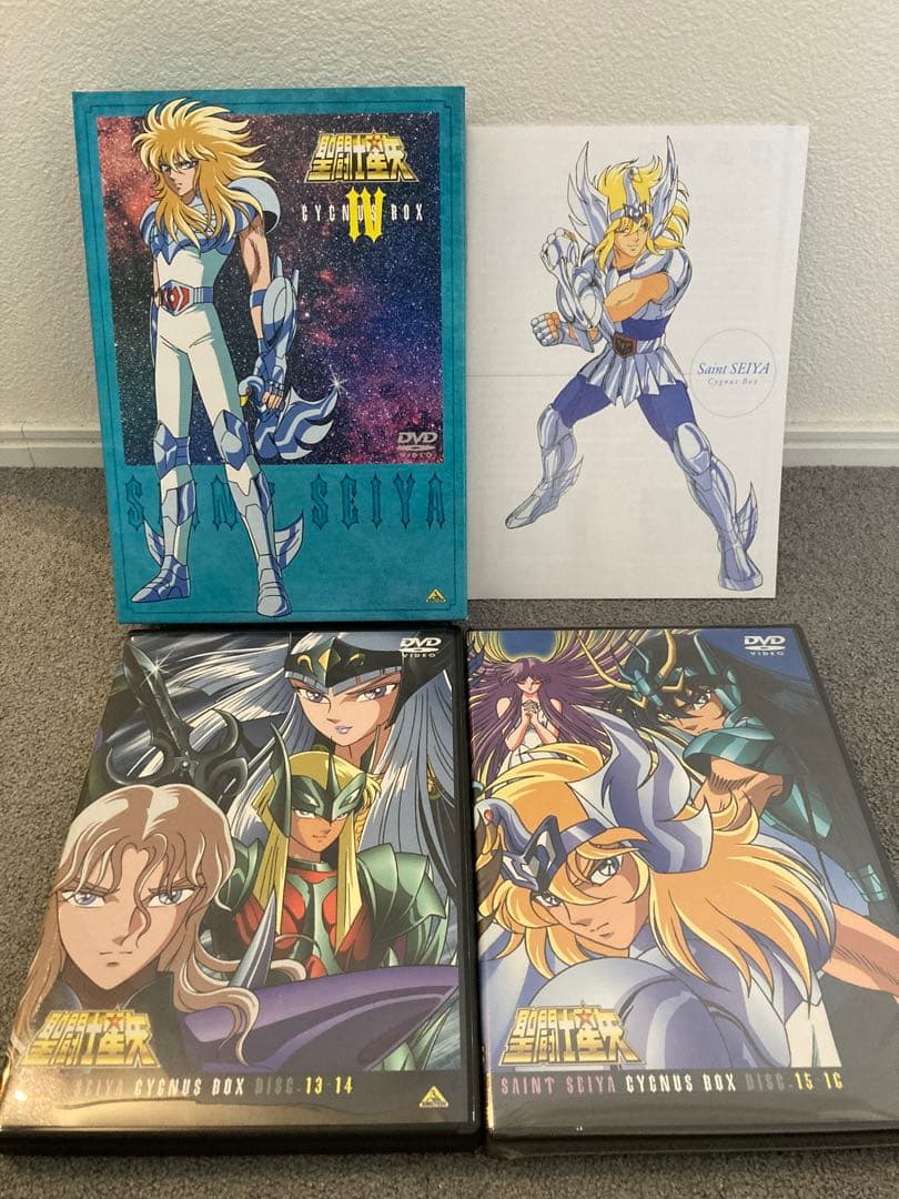 聖闘士星矢 DVD-BOX 全4巻 DVD初回生産特典 新生青銅聖衣4体