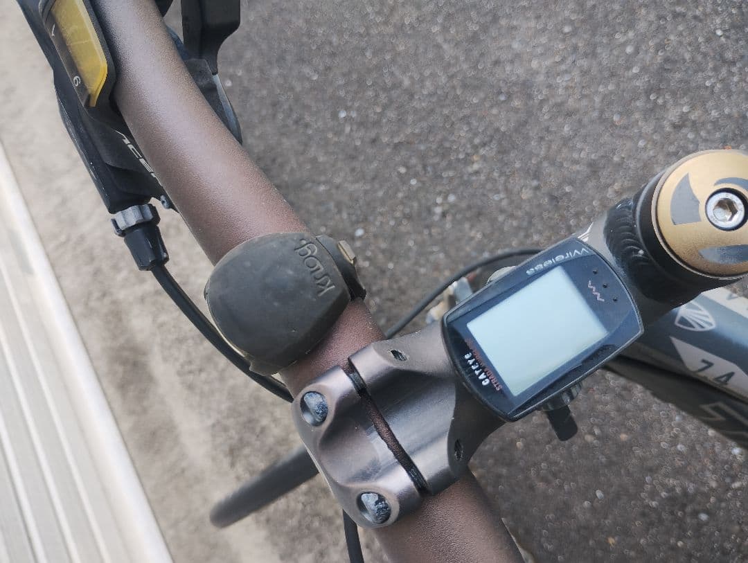 Trek FX7.4 クロスバイク　ロードバイク　現状品　引取限定　サビキズあり