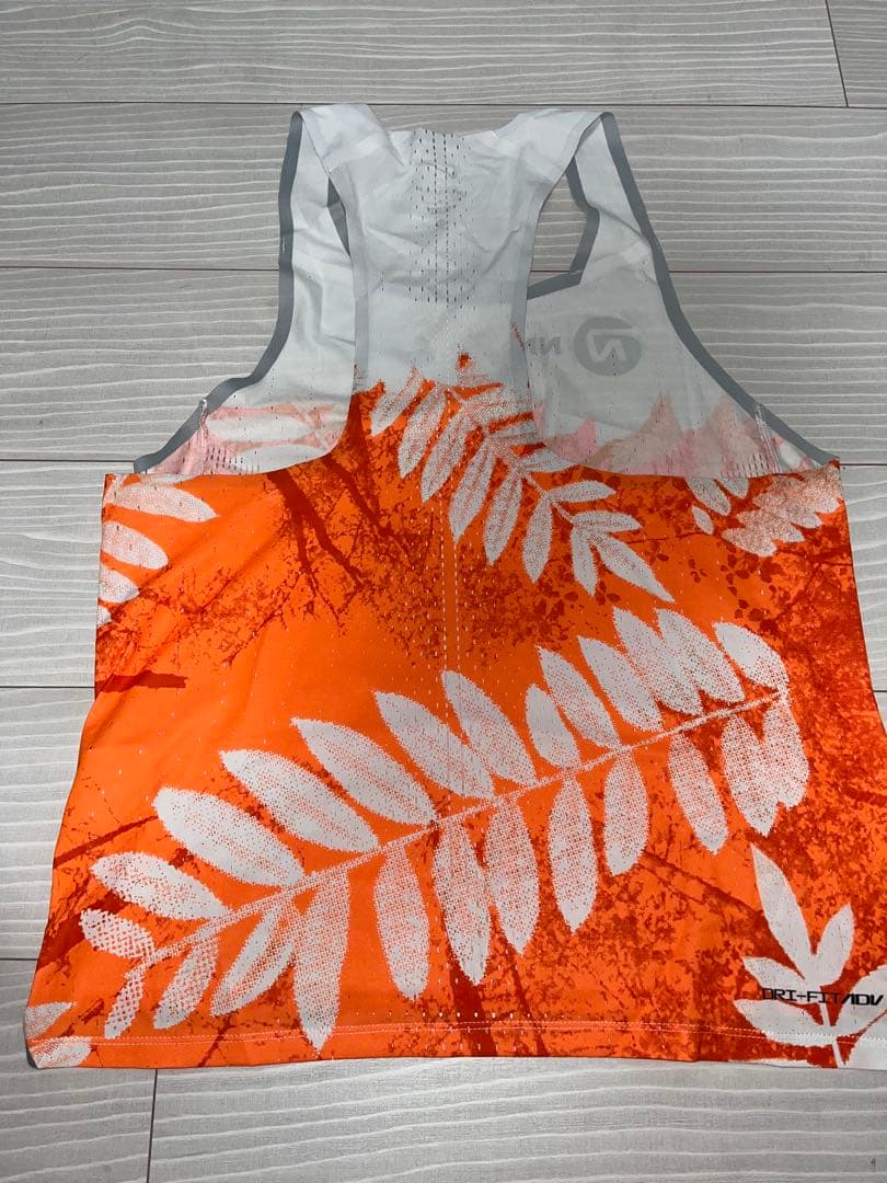 Nike シングレット　Mサイズ