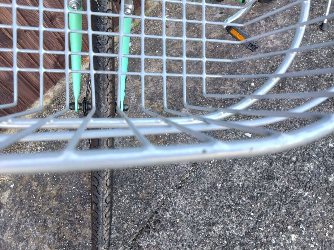 梱包発送たのメル便Giant ミントグリーン 自転車 本体 バスケット付き