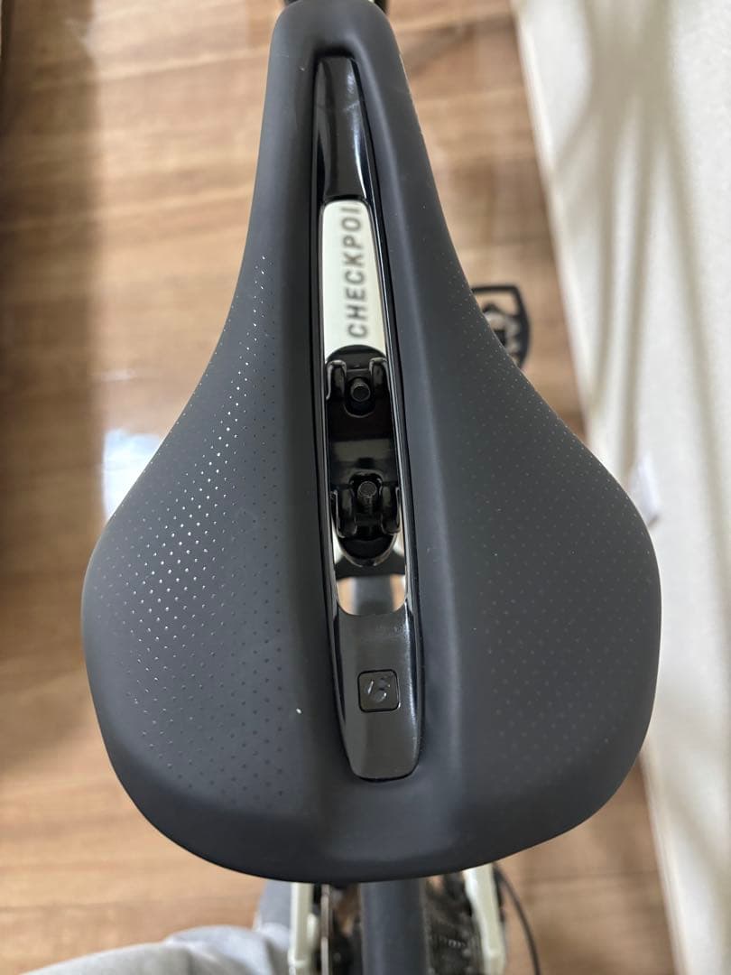 TREK 「トレック」 CHECKPOINT ALR5 2023年