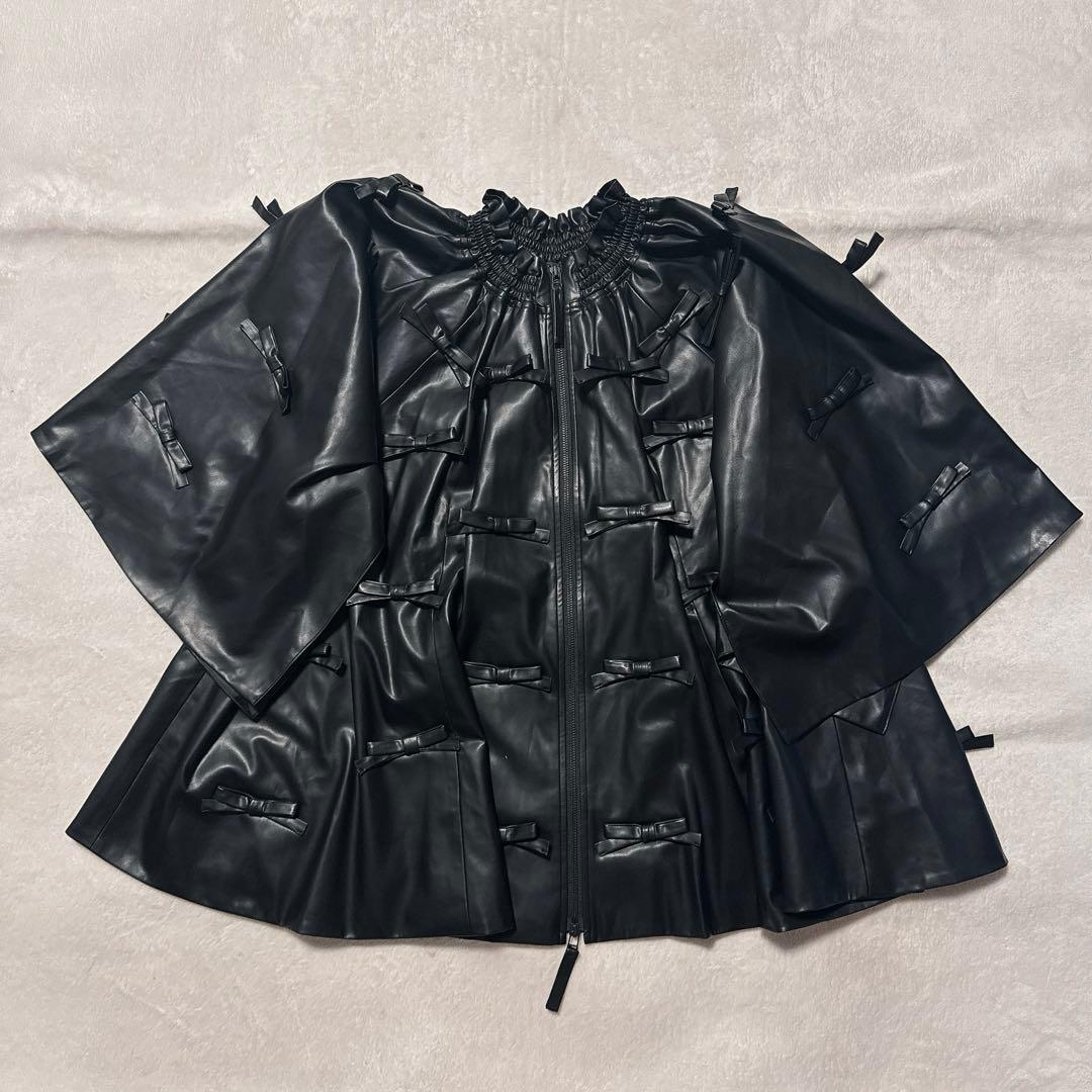 未使用 PAMEO POSE 2Way Eco Leather Poncho