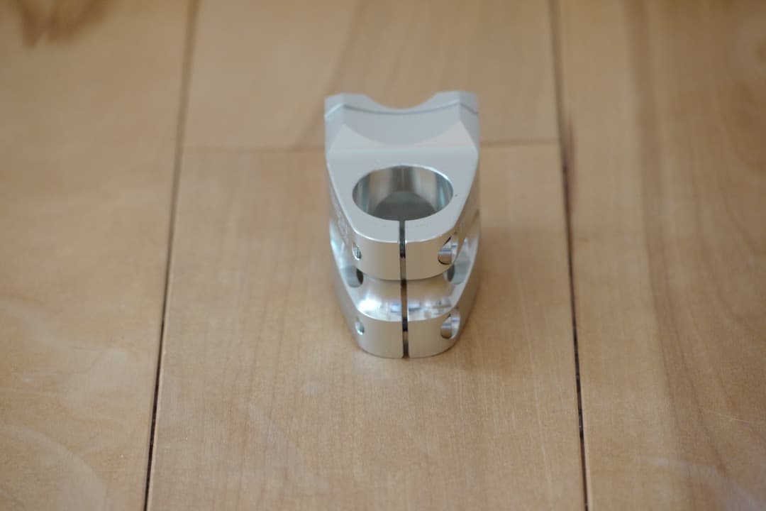 THOMSONステム(アヘッド) ハンドルクランプ径31.8mm