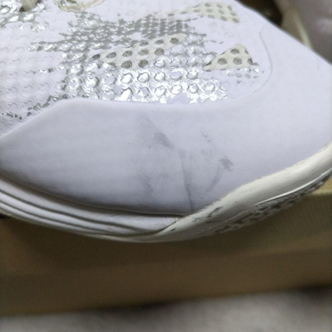 YONEXパワークッションエクリプションZメン