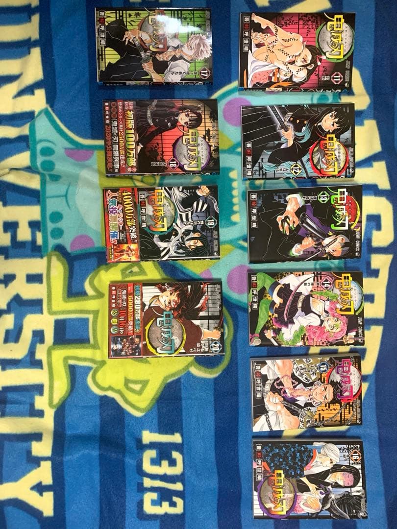 ［美品］鬼滅の刃全23巻＋小説版3巻＋ファンブック＋短編集