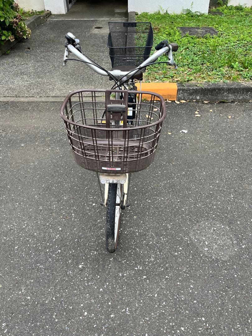 電動アシスト自転車 クリーム色 20インチ　高齢者オススメ