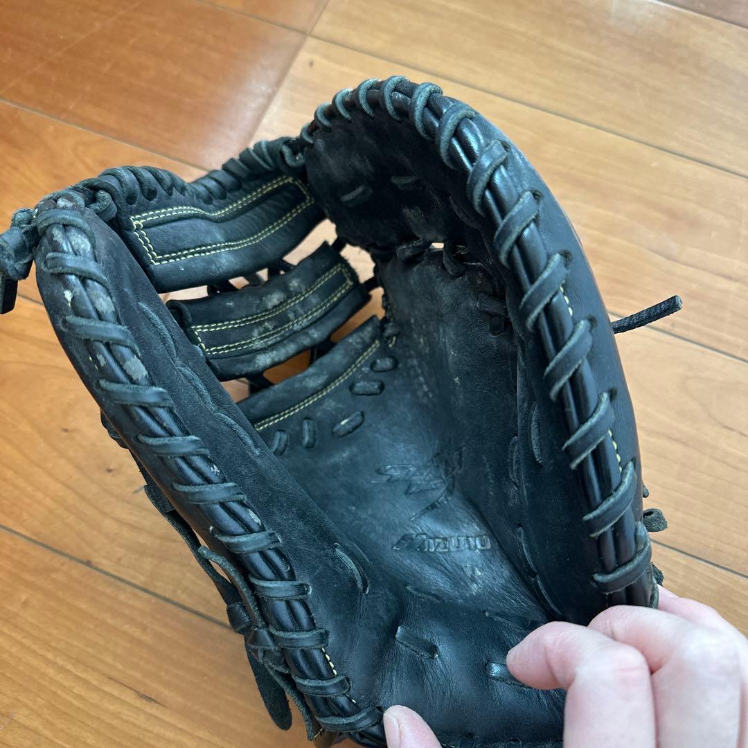 ミズノ 軟式グローブ 黒美品