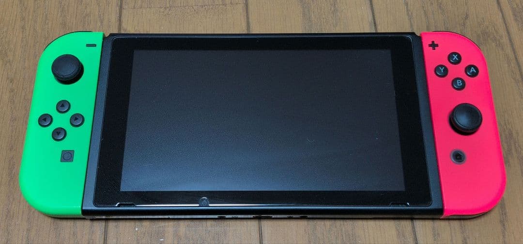 【美品】2021年製Nintendo Switch