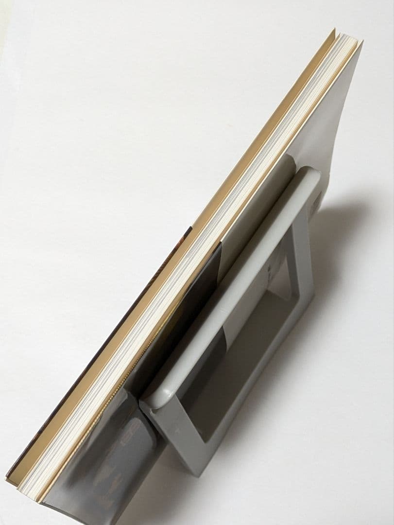 ぬりえ感覚で編み込む!ニットの家バッグ