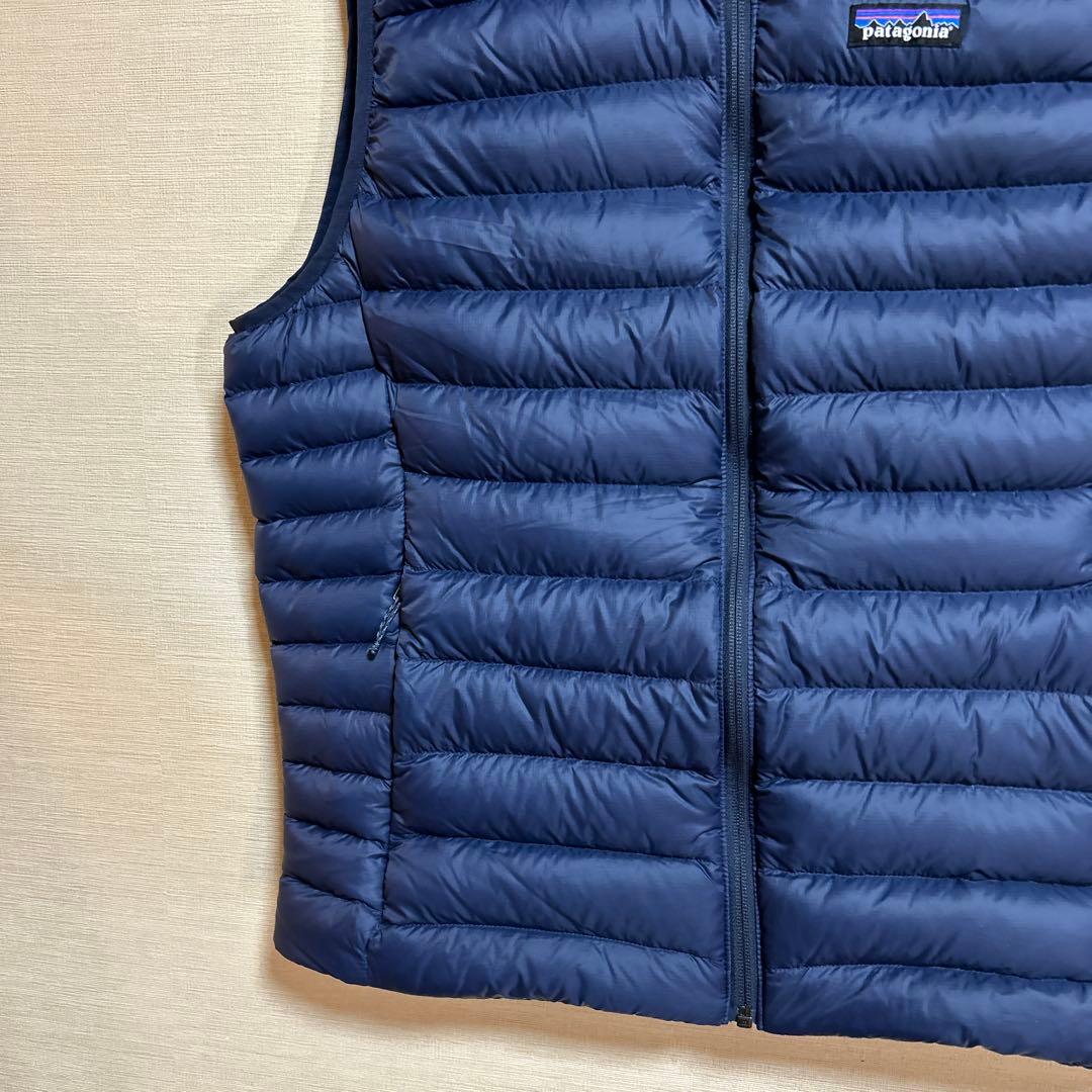 パタゴニア　ダウンベスト　ダウンセーターベスト ダウン　ネイビー　M