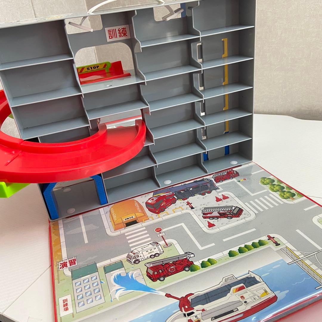 トミカ　ハイパーレスキュー おかたづけボックス　ミニカー150台