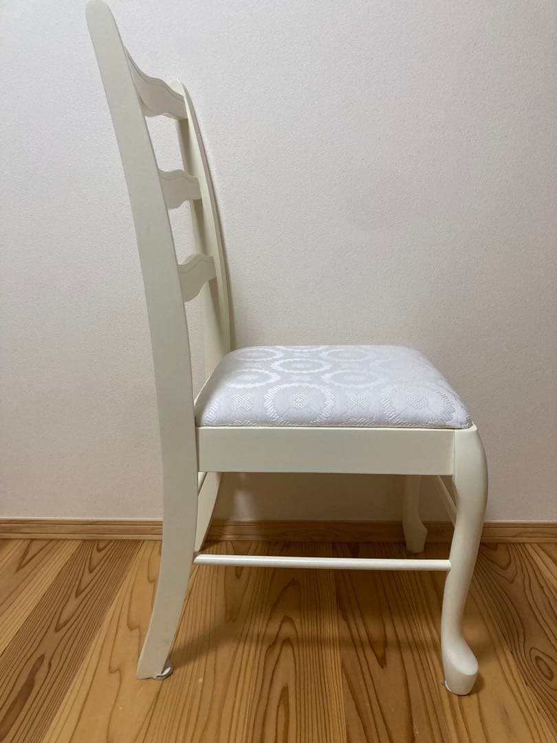 高梨産業　猫足　椅子　オフホワイト①