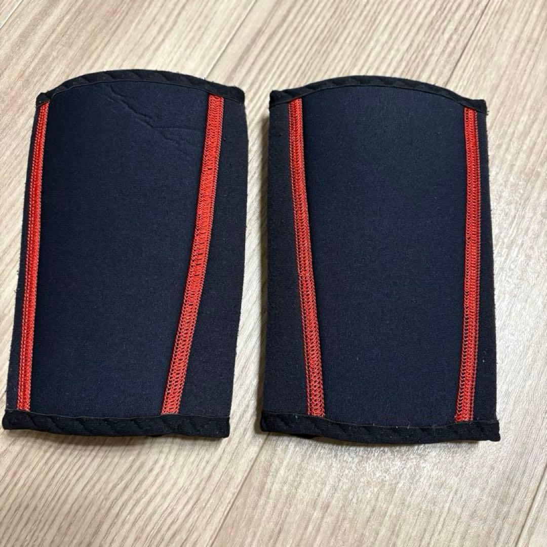 B*n様 SBD エルボースリーブ Mサイズ　黒 赤