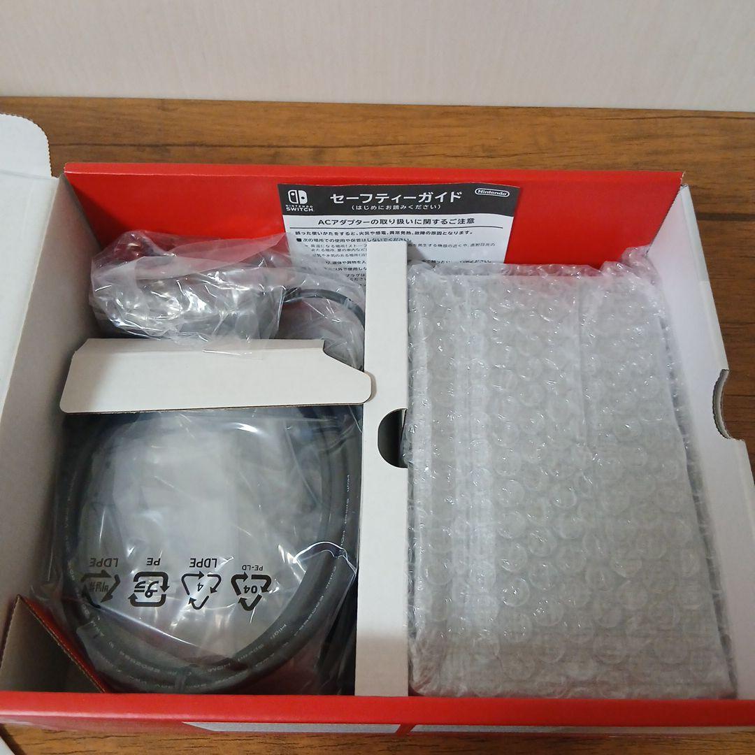 Nintendo Switch 本体　バッテリー強化版