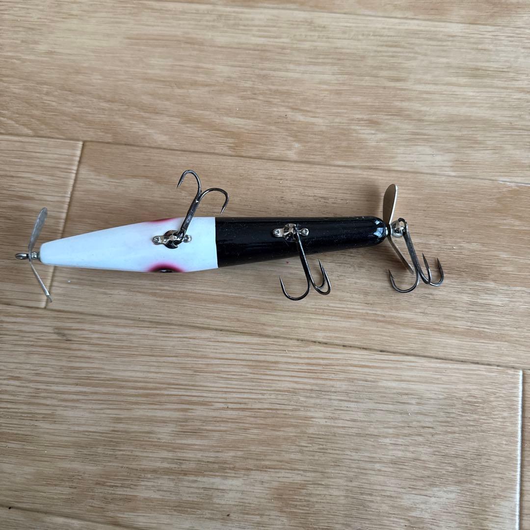 トップウォーター用ハードルアー 白黒